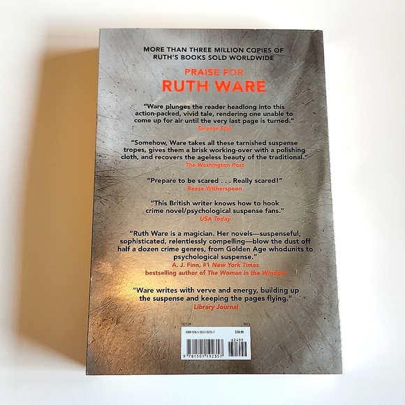 3/$20 Ruth Ware the Turn of the Key book - Picture 2 of 4